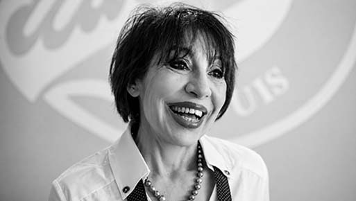 Santina — La fille de Gaetano, figure emblématique de la Pizzeria Gaetano Toulon Santina, fille de Gaetano, figure emblématique de la Pizzeria Gaetano à Toulon depuis 1954